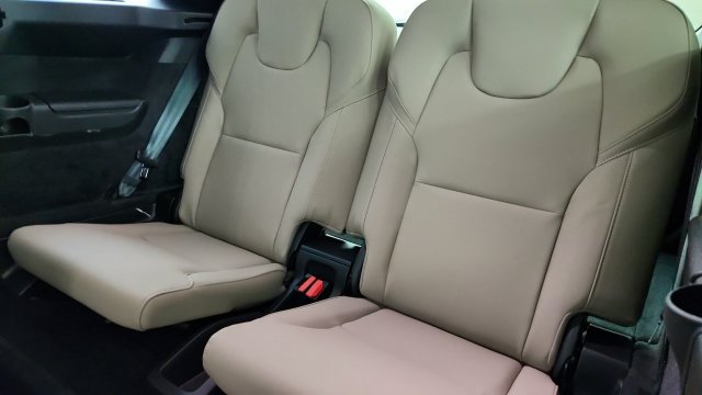 Used 2026 Volvo XC90 B6 Plus w/ Protection Package AWD/4WD image 33