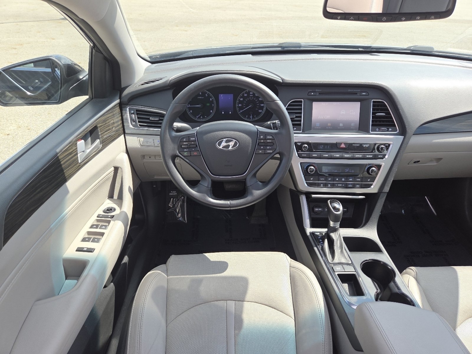 Used 2017 Hyundai Sonata Limited FWD image 24
