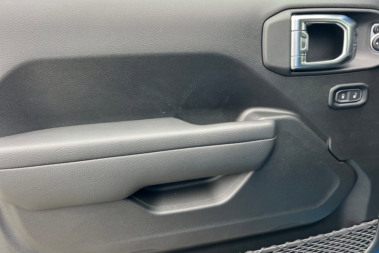 New 2026 Jeep Wrangler Unlimited Sport image 10