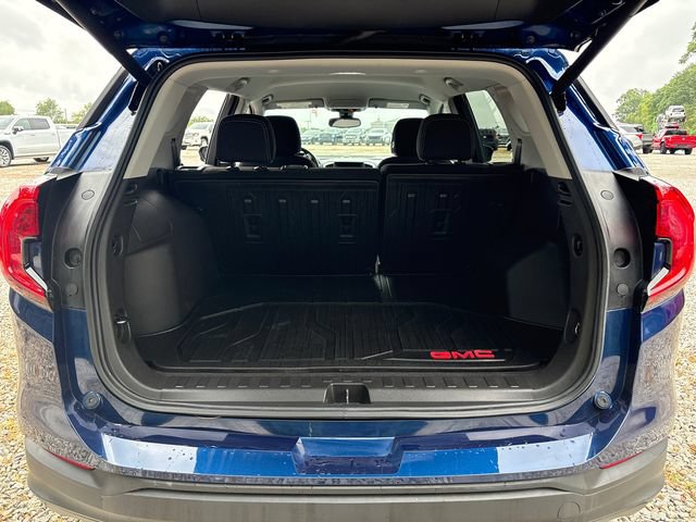 Used 2023 GMC Terrain SLE w/ Driver Convenience Package AWD/4WD image 14
