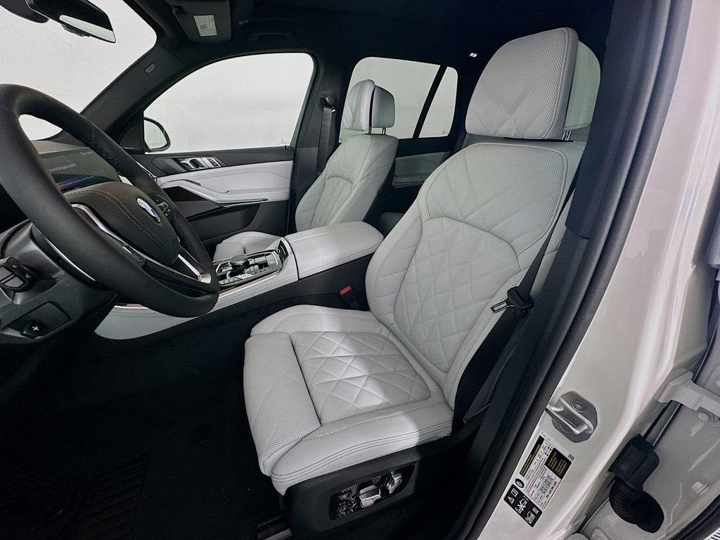 New 2026 BMW X5 xDrive40i w/ Climate Comfort Package image 28