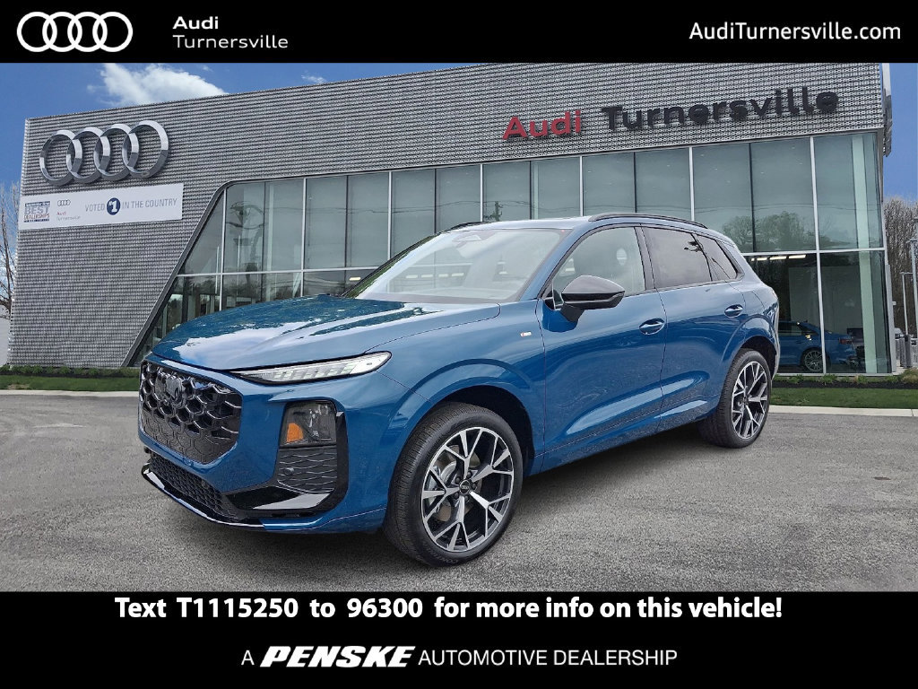 New 2026 Audi Q3 quattro 2.0T AWD/4WD image 1