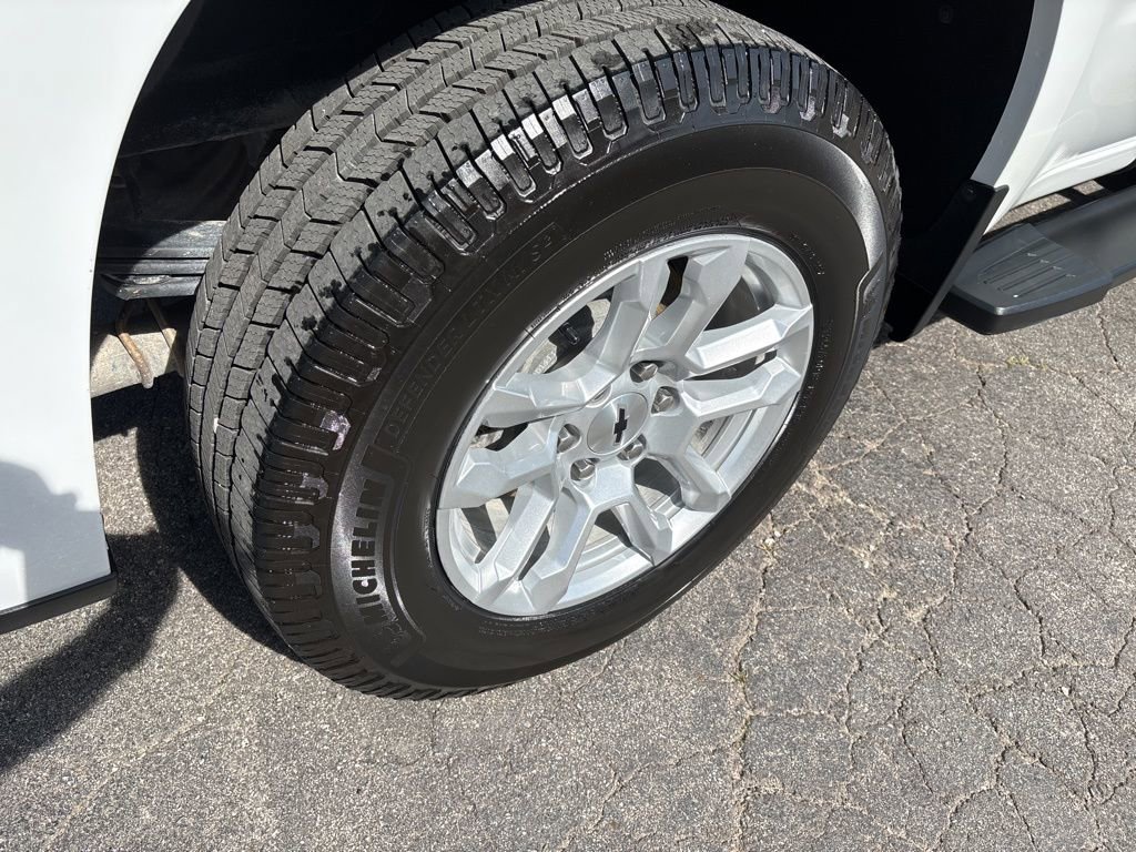 Used 2023 Chevrolet Silverado 1500 RST w/ Convenience Package II image 5