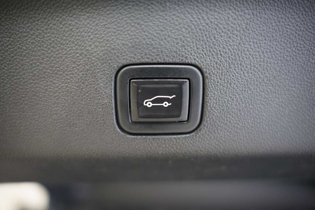 Used 2021 Cadillac Escalade ESV Sport w/ Driver Assist Tech Package image 38