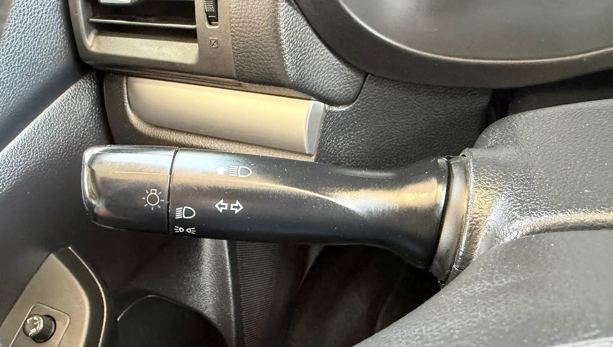 Used 2012 Subaru Impreza 2.0i image 11