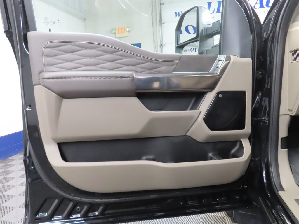 Used 2025 Ford F350 Platinum w/ Platinum Plus Package AWD/4WD image 60