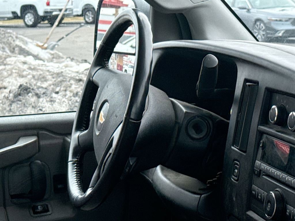 Used 2021 Chevrolet Express 3500 w/ Power Convenience Package image 13