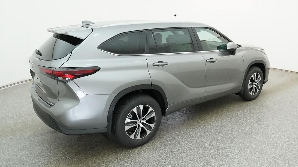 New 2026 Toyota Highlander XLE AWD/4WD image 9