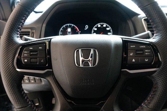 Certified 2025 Honda Ridgeline Black Edition image 20