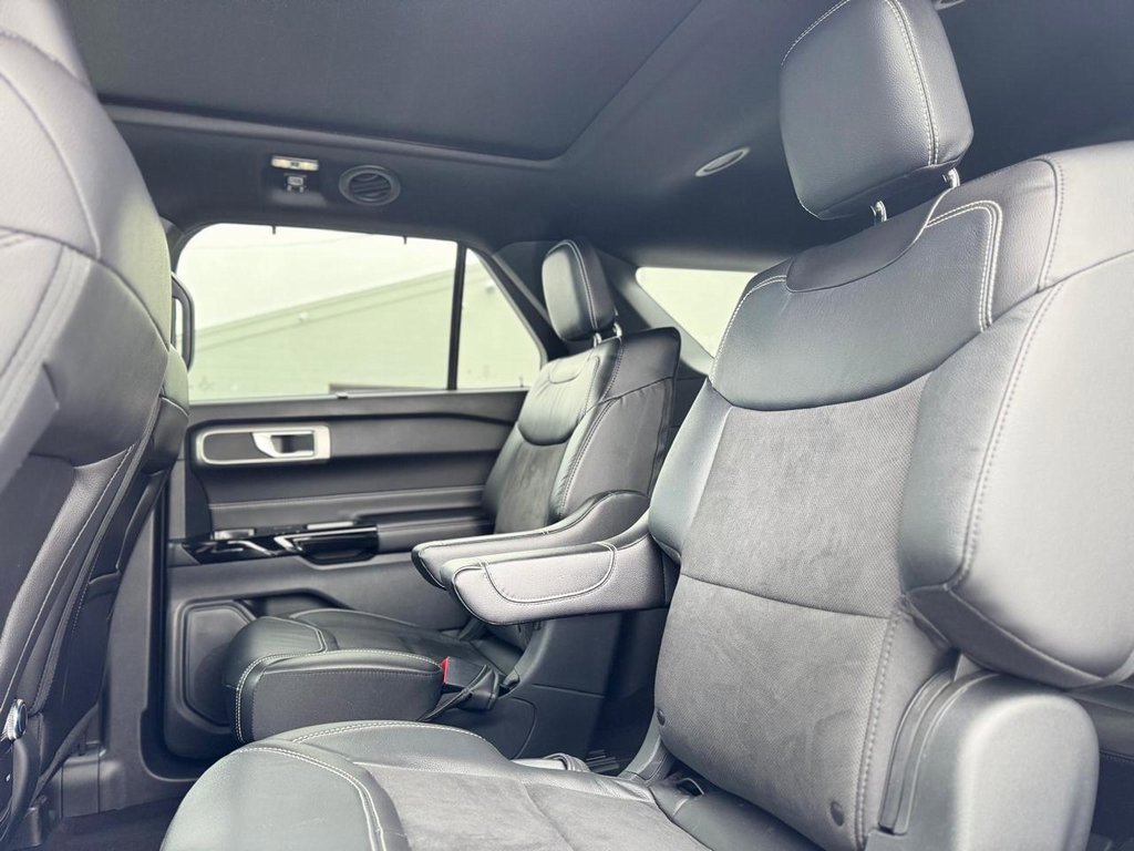 Used 2022 Ford Explorer ST image 14