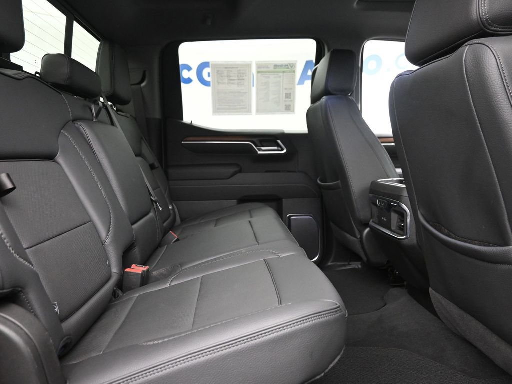 Used 2025 GMC Sierra 1500 Denali w/ Denali Reserve Package AWD/4WD image 10