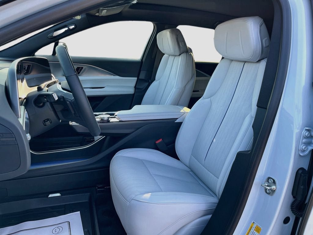 New 2027 Cadillac Lyriq Sport RWD image 14