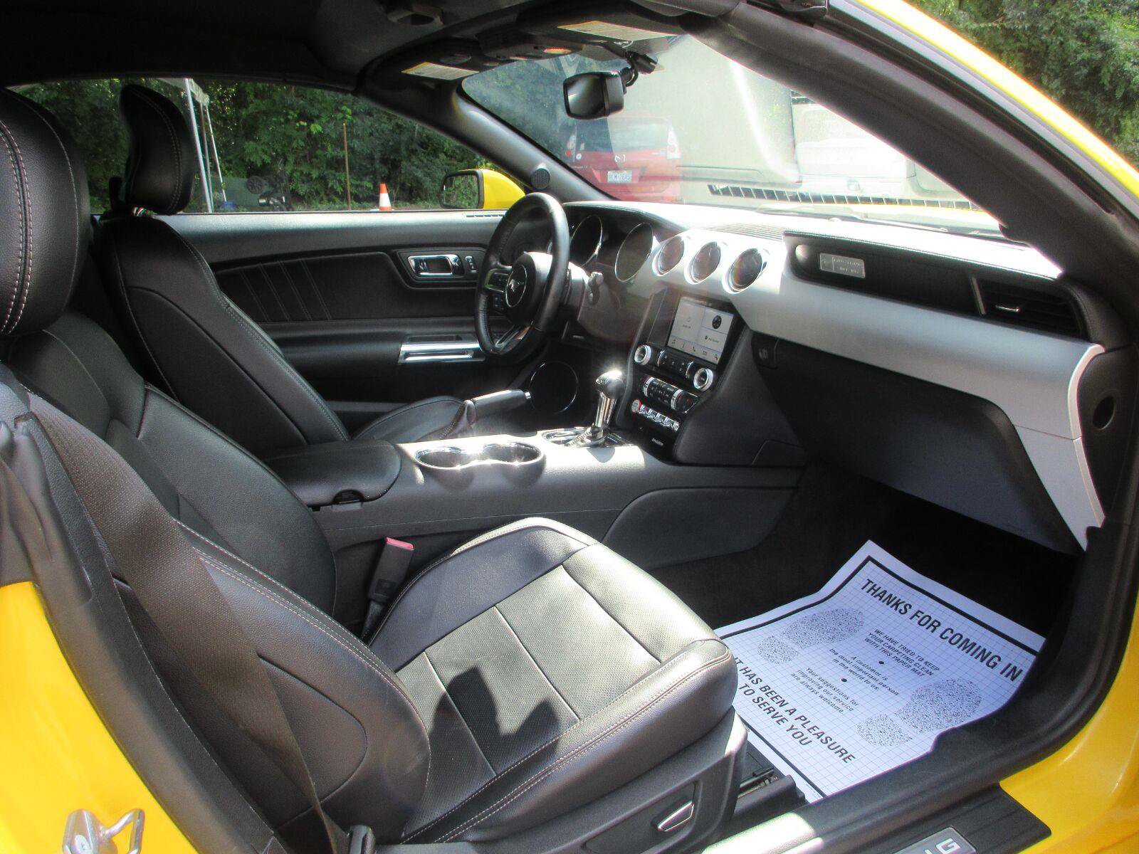 Used 2016 Ford Mustang Premium RWD image 12