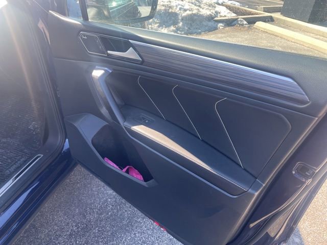 Used 2022 Volkswagen Tiguan SEL R-Line image 20