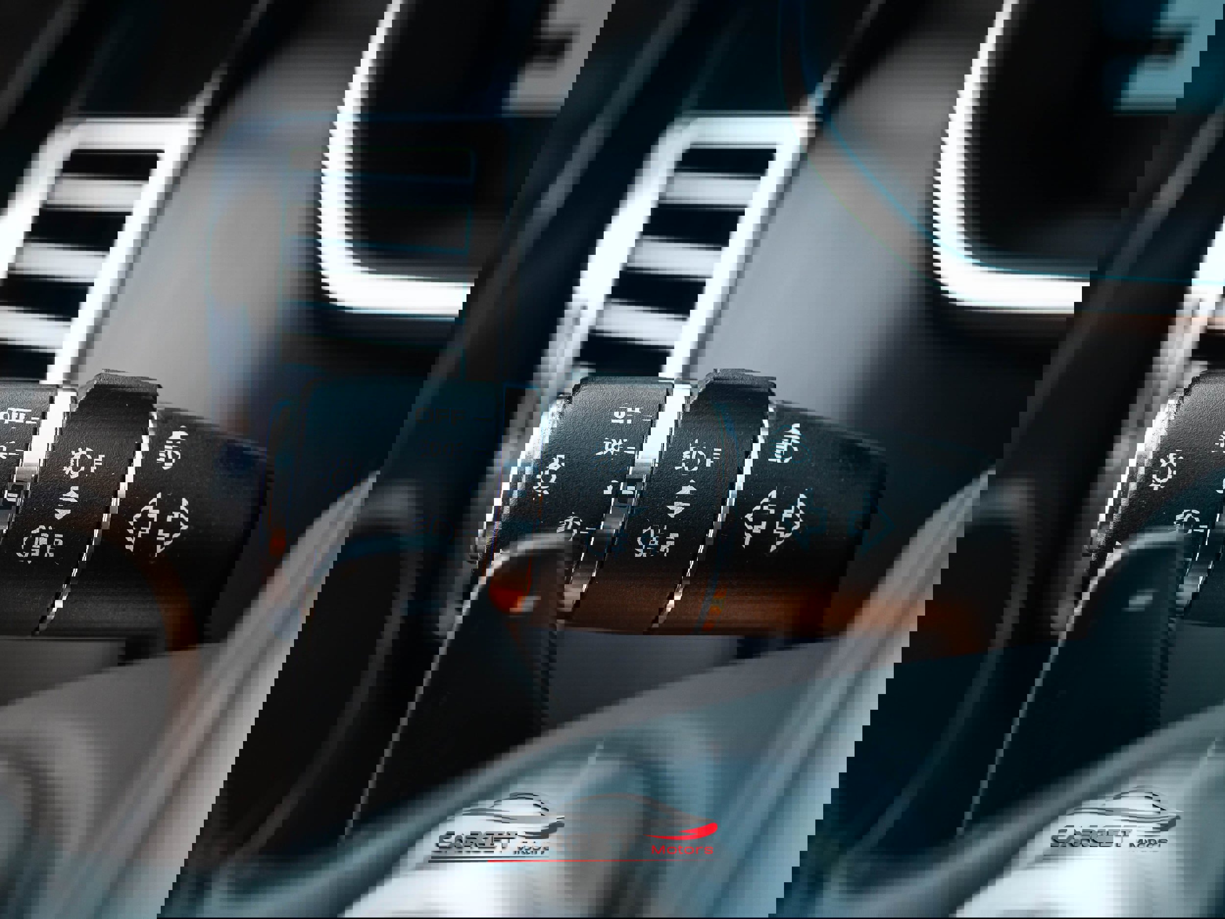 Used 2020 Land Rover Range Rover HSE image 30