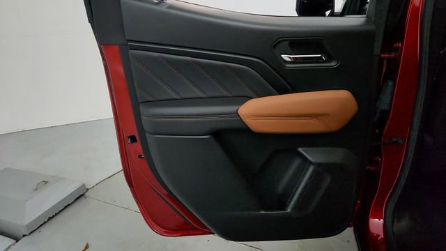 Used 2024 GMC Canyon AT4 w/ AT4 Premium Package image 17