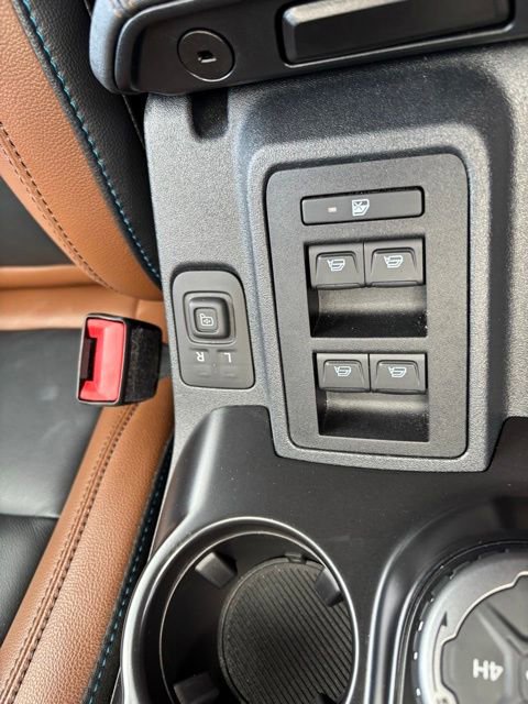 Used 2024 Ford Bronco Outer Banks image 15