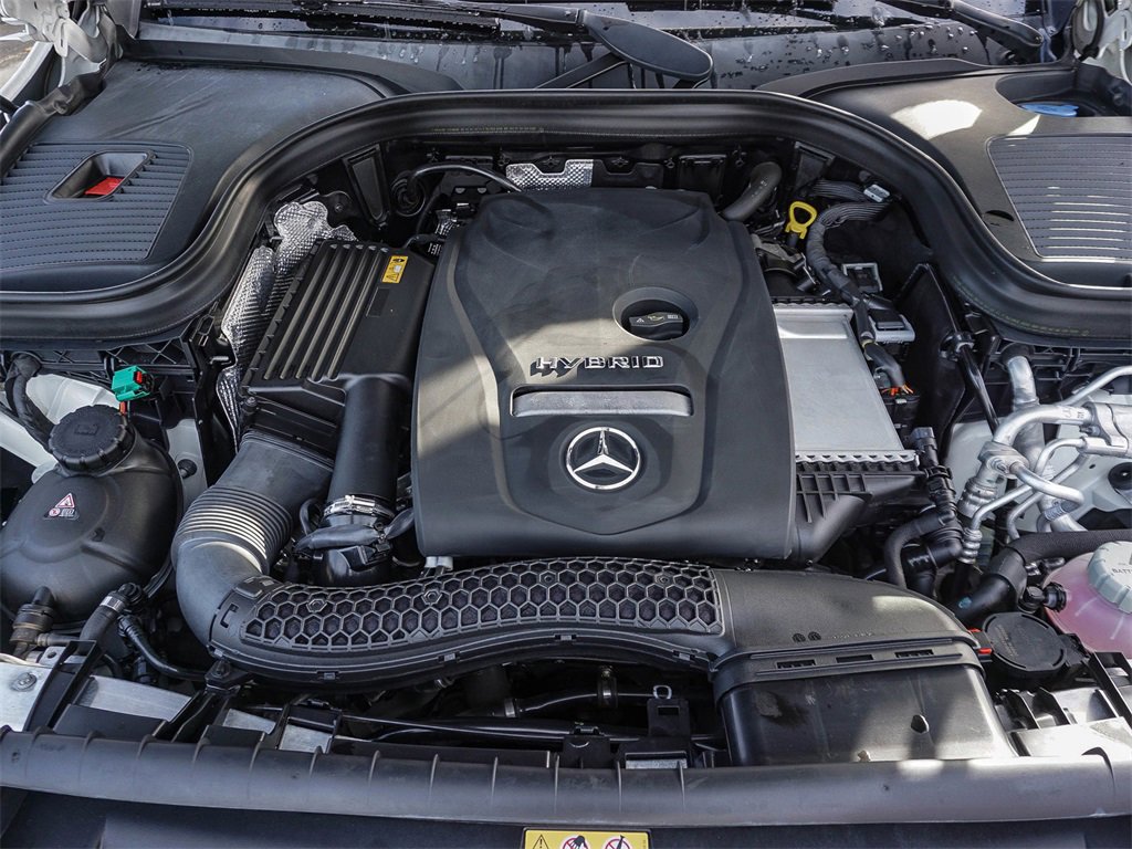 Used 2019 Mercedes-Benz GLC 350e 4MATIC image 24