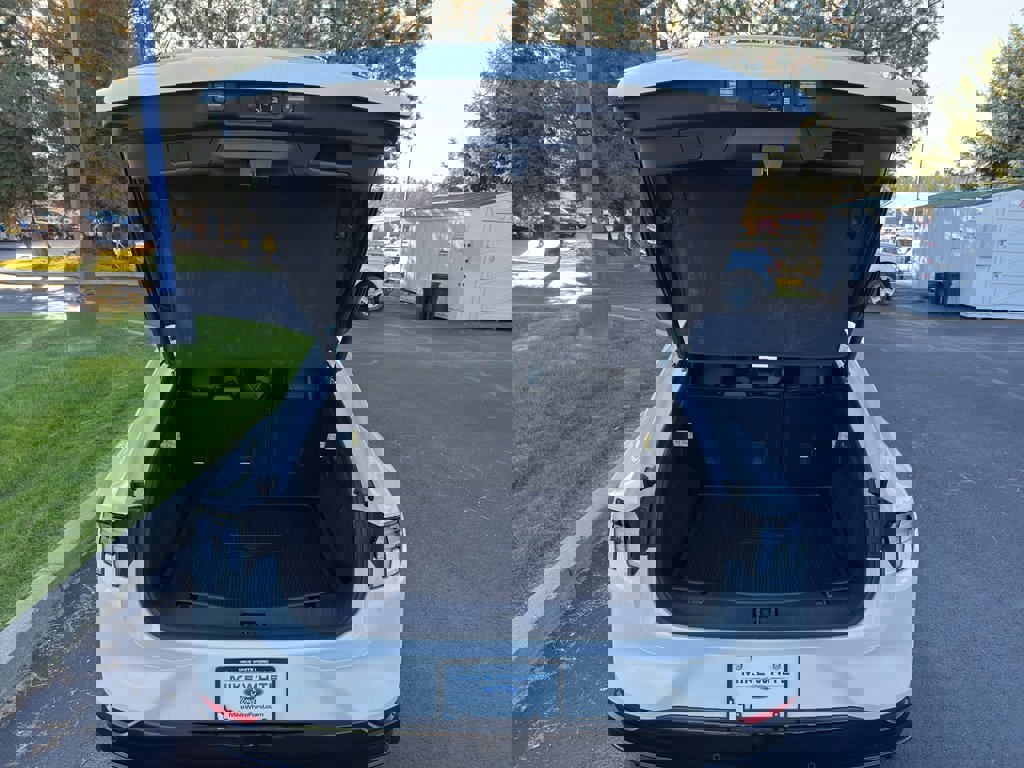 New 2025 Ford Mustang Mach-E GT w/ Interior Protection Package image 39