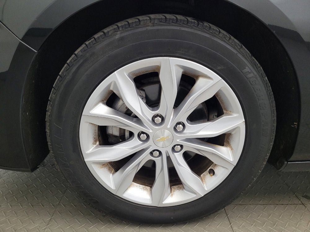 Used 2020 Chevrolet Malibu LT image 31