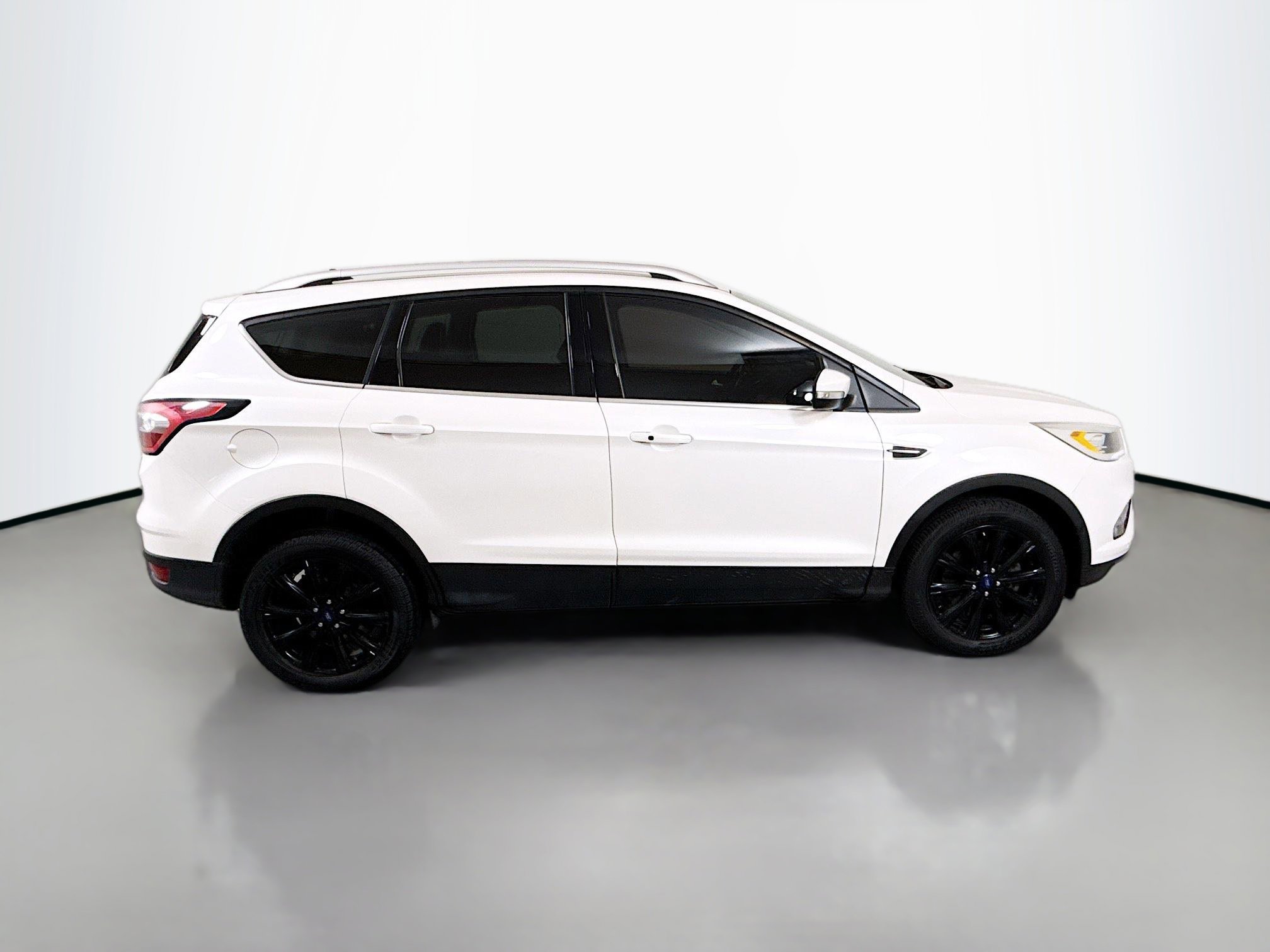 Used 2018 Ford Escape Titanium image 8