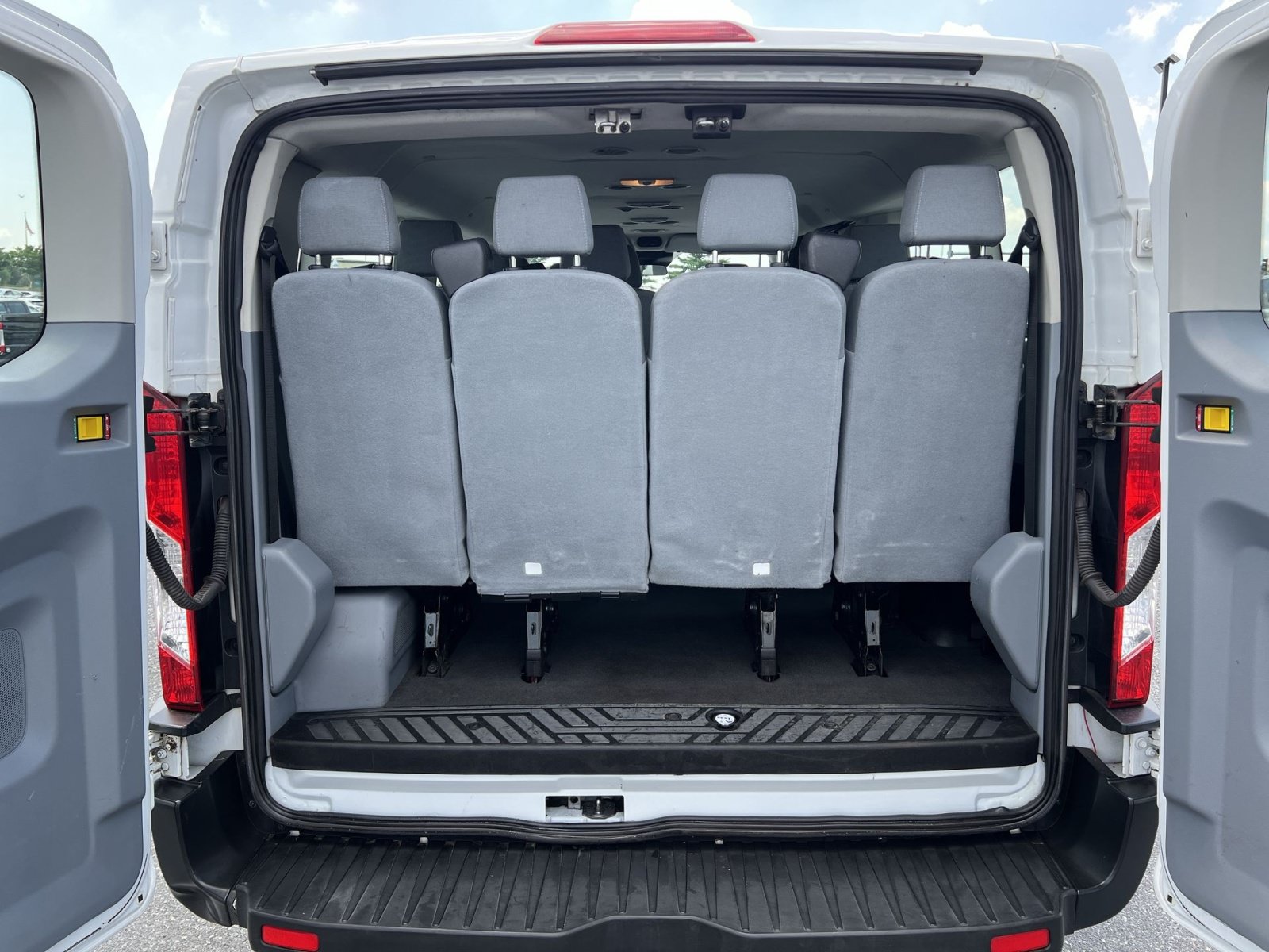 Used 2019 Ford Transit 350 XLT RWD image 23