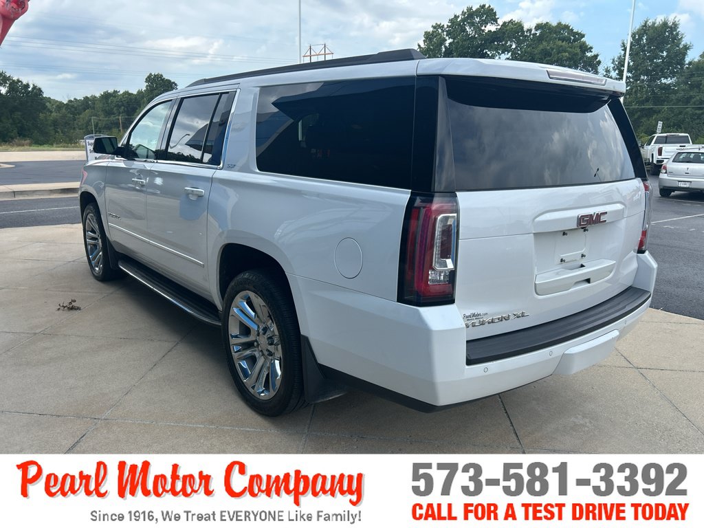Used 2017 GMC Yukon XL SLT w/ Premium Edition AWD/4WD image 6