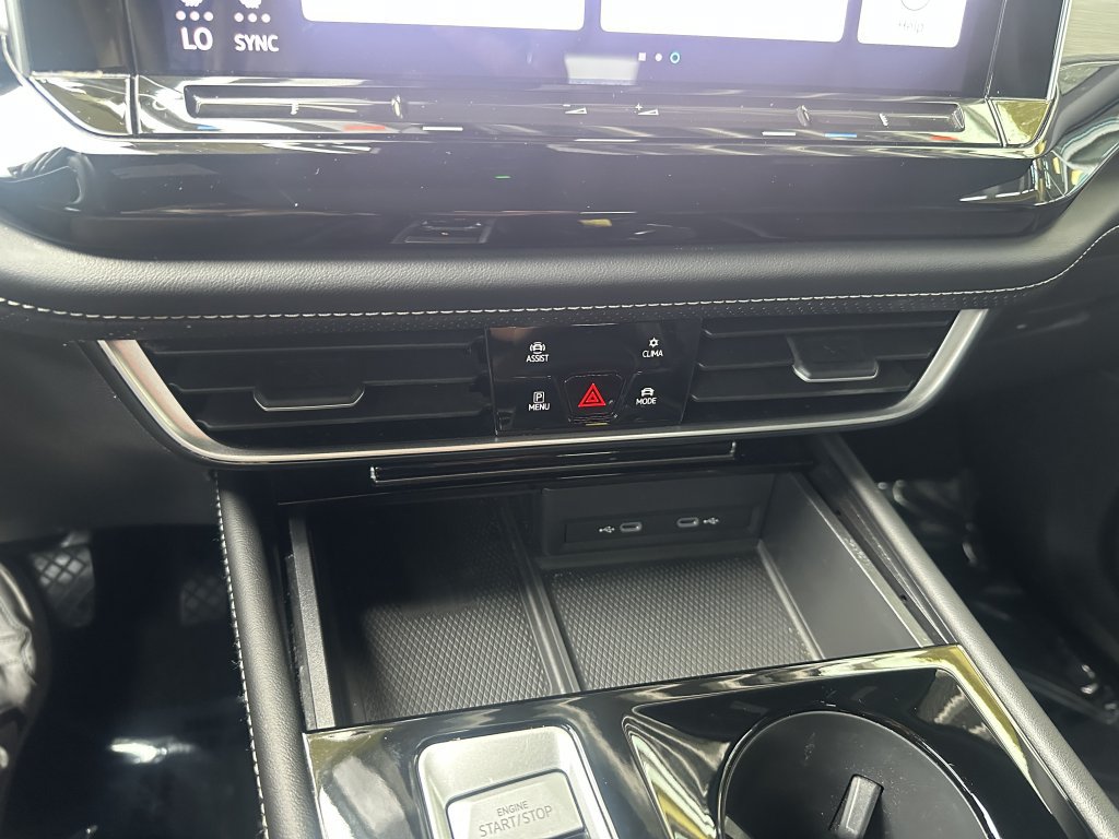 Used 2024 Volkswagen Atlas Cross Sport SE w/ Panoramic Sunroof Package AWD/4WD image 27