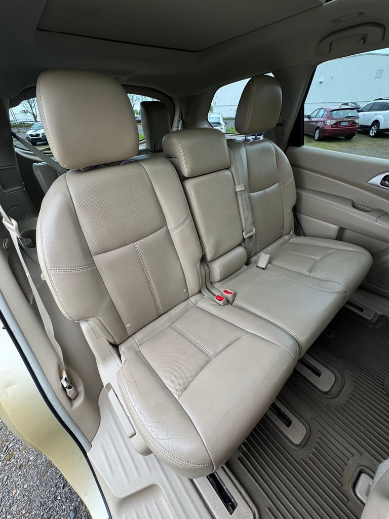 Used 2013 Nissan Pathfinder Platinum w/ Platinum Premium Pkg AWD/4WD image 29