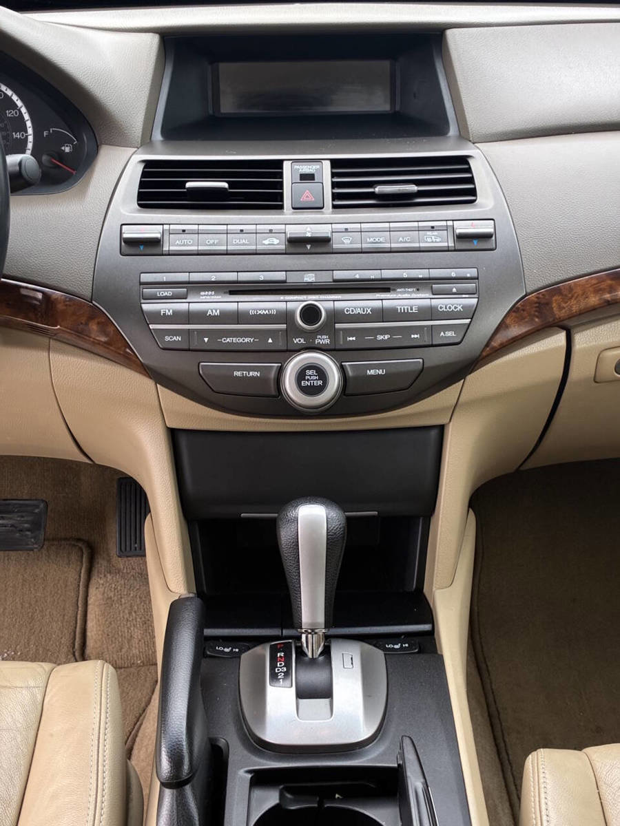 Used 2009 Honda Accord EX-L image 10