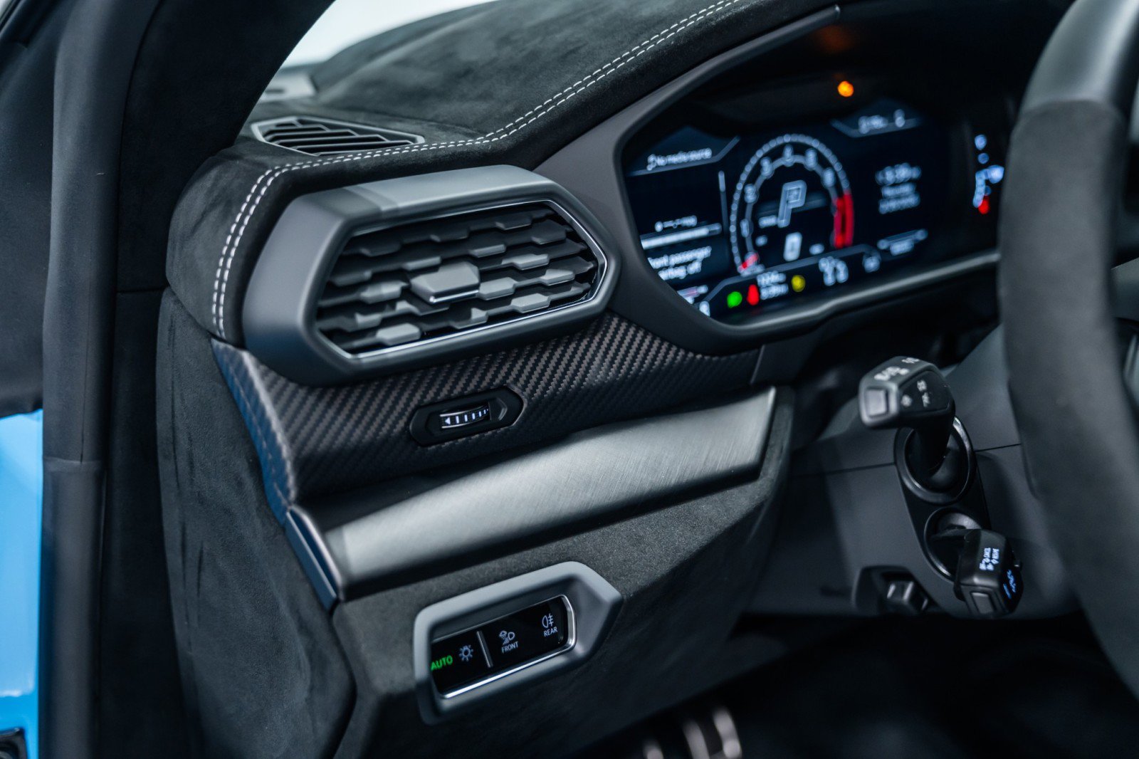 Used 2024 Lamborghini Urus Performante image 21