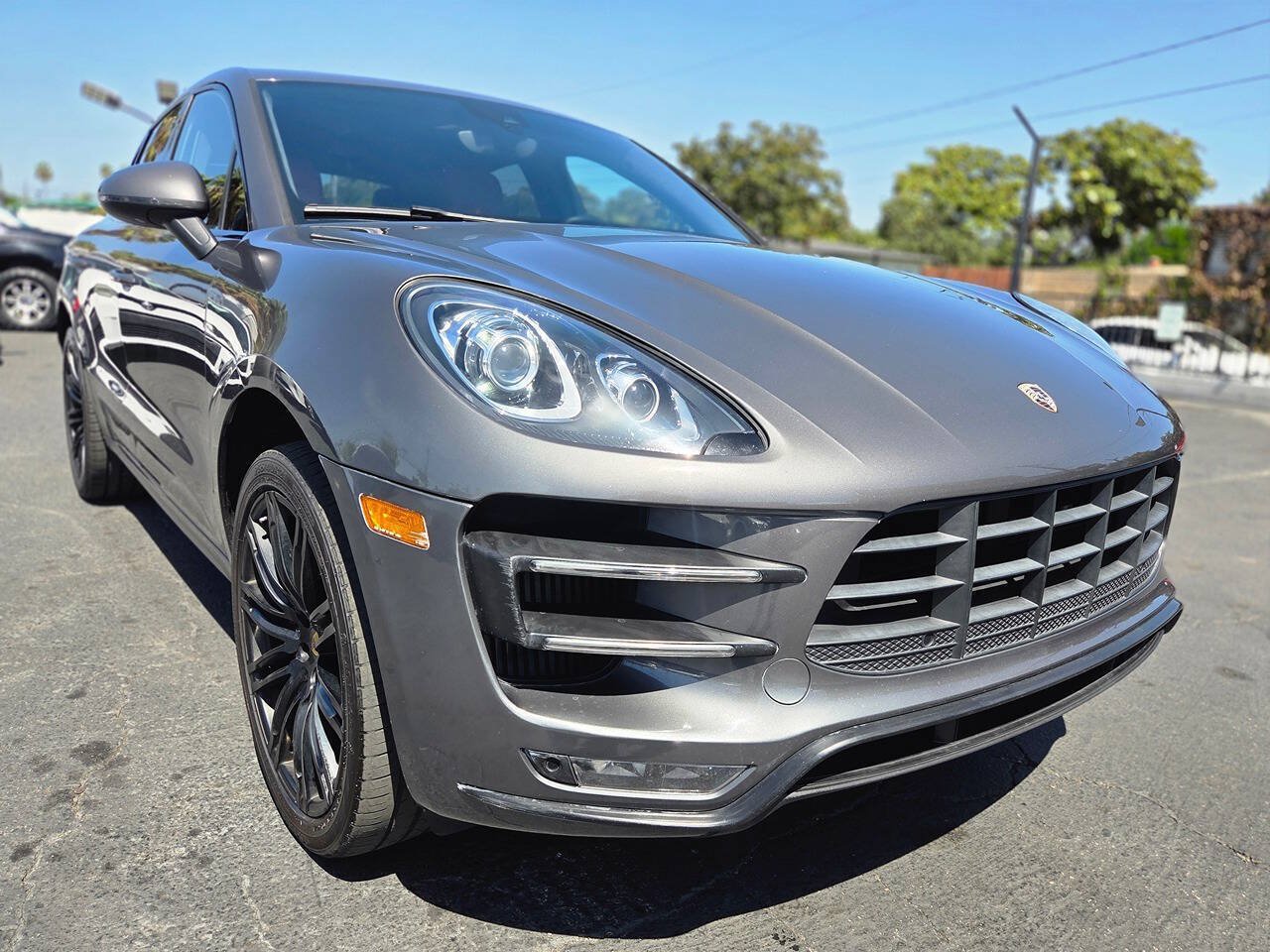 Used 2016 Porsche Macan Turbo AWD/4WD image 44