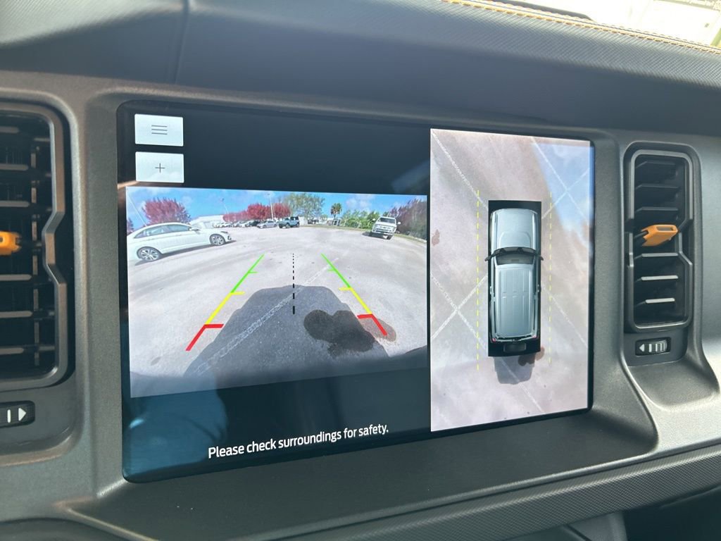 Used 2024 Ford Bronco Badlands image 32