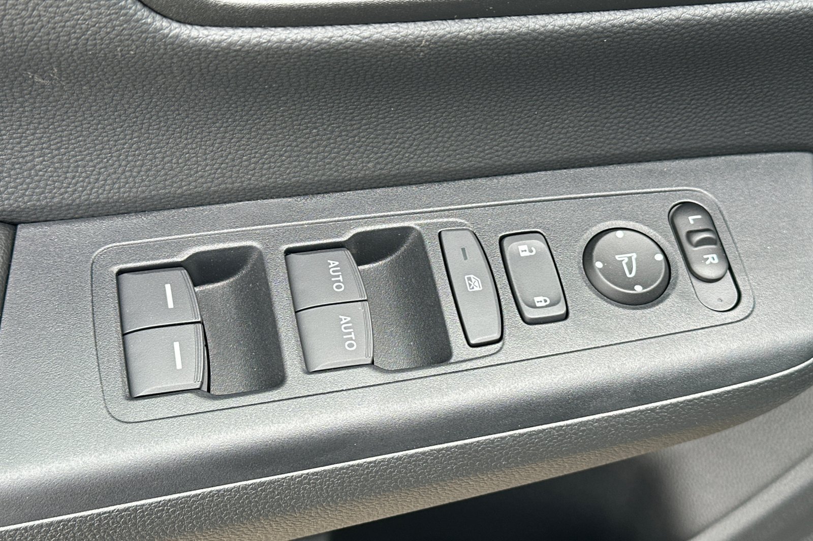 New 2026 Honda CR-V EX image 11
