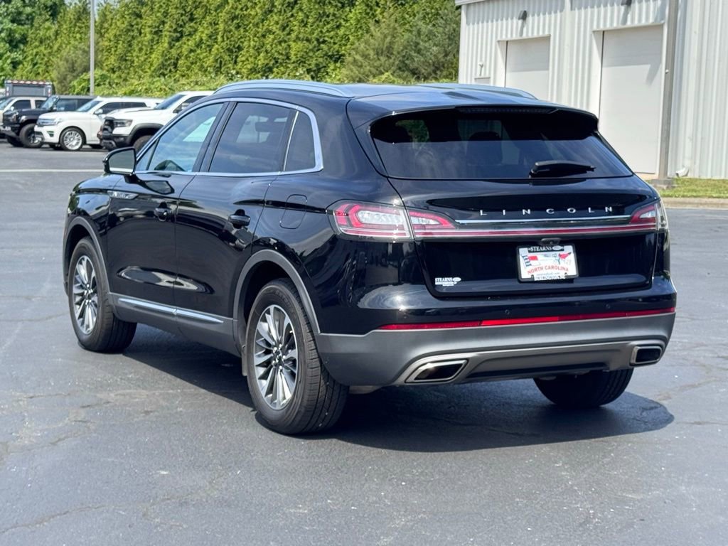 Used 2021 Lincoln Nautilus AWD w/ Equipment Group 101A image 16