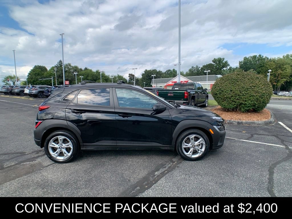 Used 2023 Hyundai Kona SEL w/ Convenience Package AWD/4WD image 2