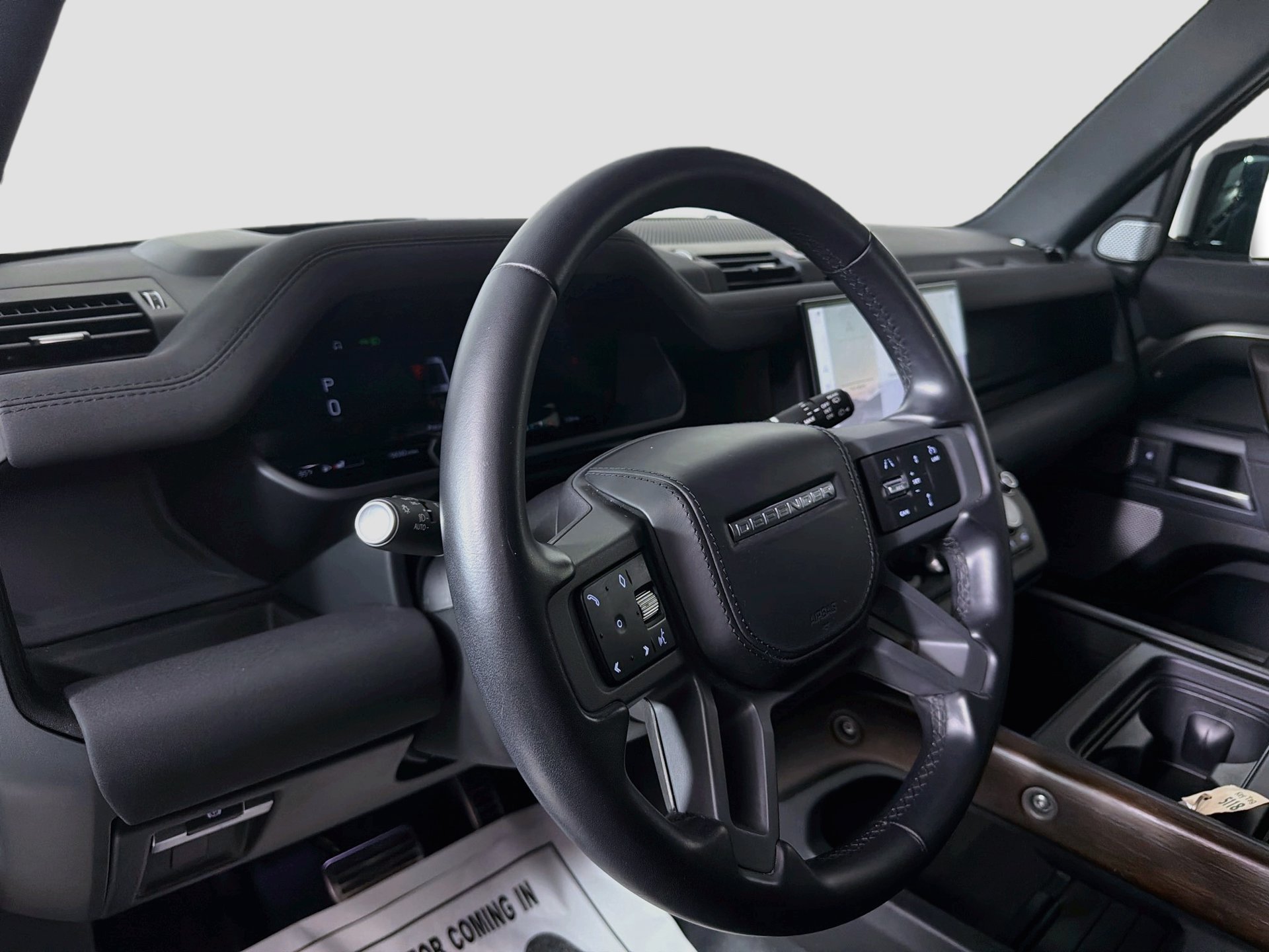 Used 2023 Land Rover Defender 130 X AWD/4WD image 10
