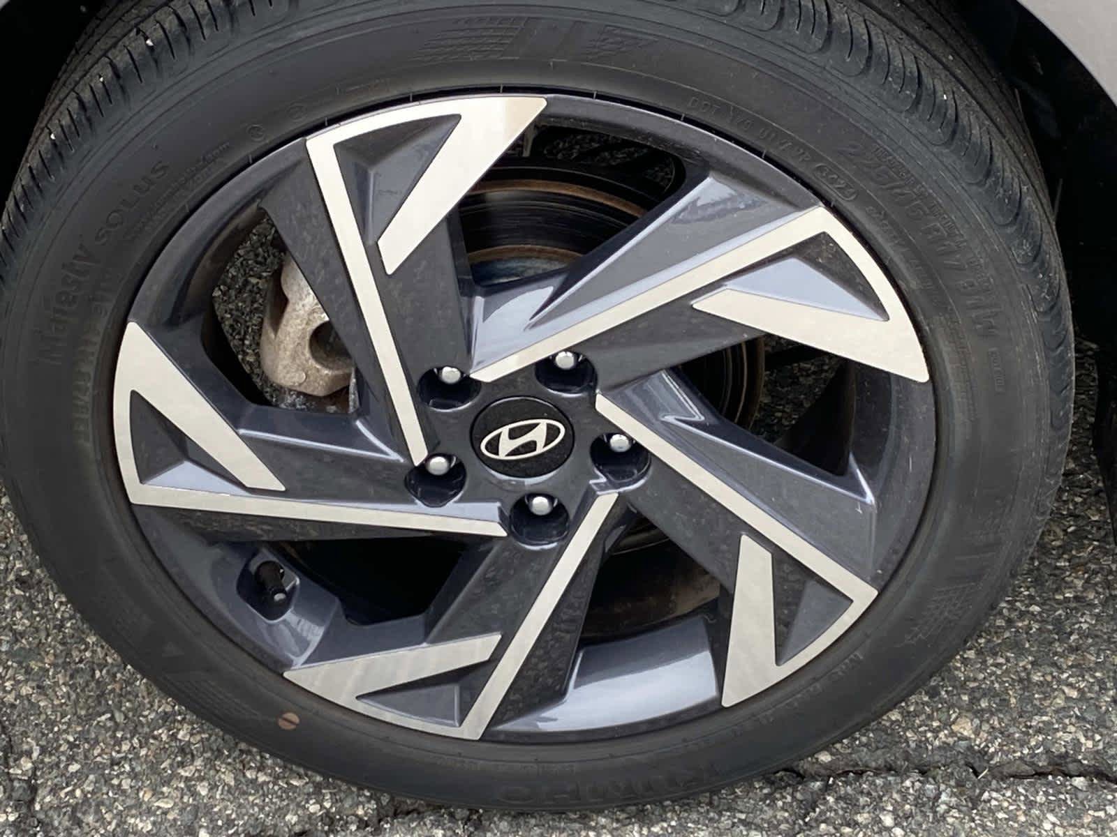 Used 2025 Hyundai Elantra Sport FWD image 21