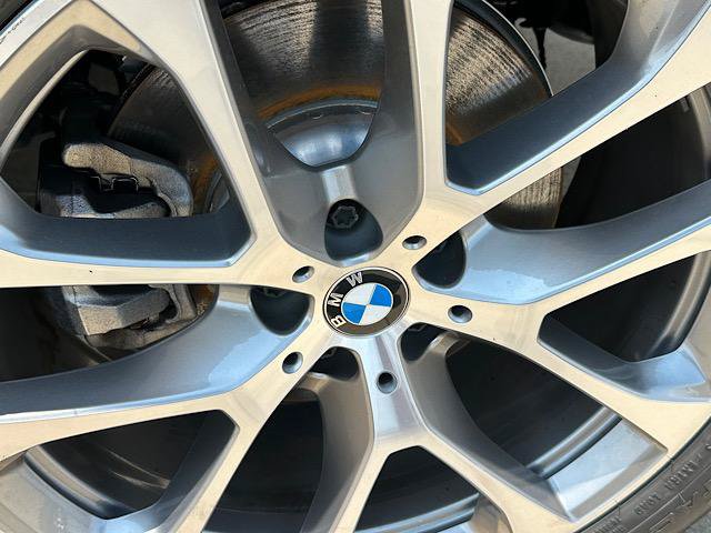Used 2023 BMW X5 xDrive40i w/ Premium Package AWD/4WD image 32