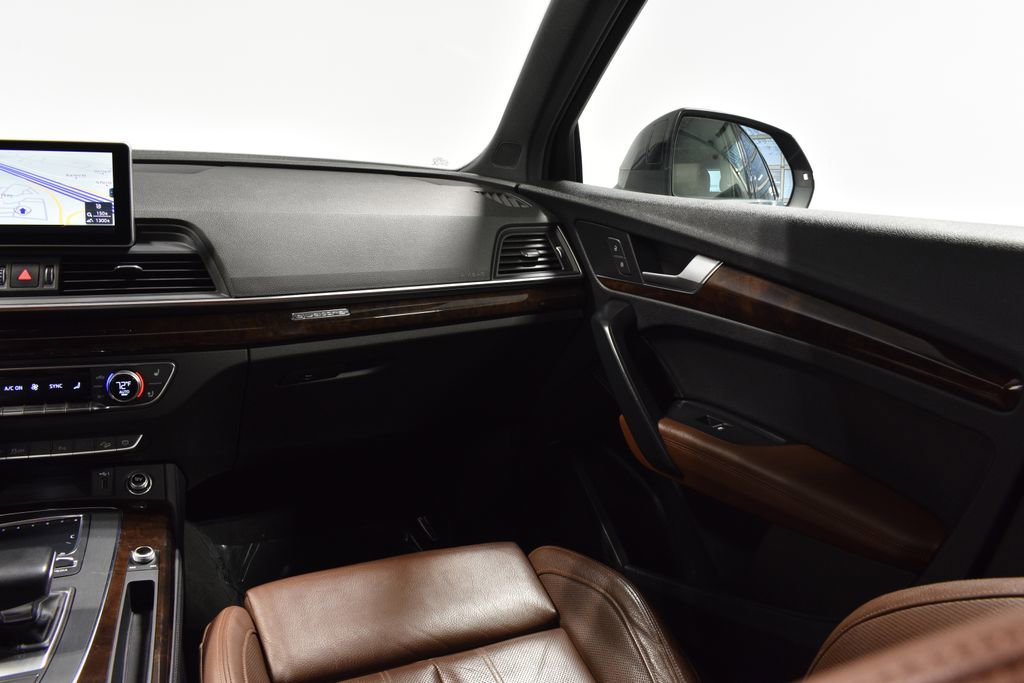 Used 2019 Audi Q5 2.0T Premium Plus w/ Premium Plus Package image 14