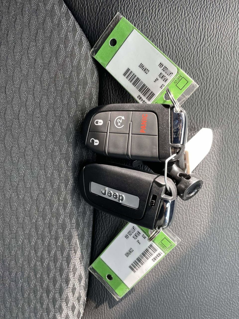 New 2026 Jeep Compass Latitude image 34