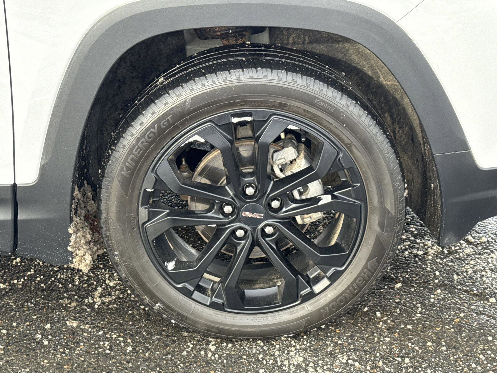 Used 2022 GMC Terrain SLE w/ Driver Convenience Package image 10