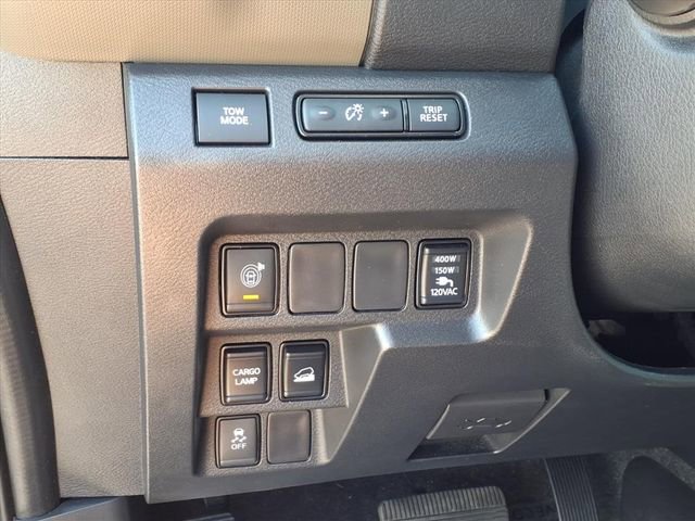 Used 2022 Nissan Frontier SV AWD/4WD image 29