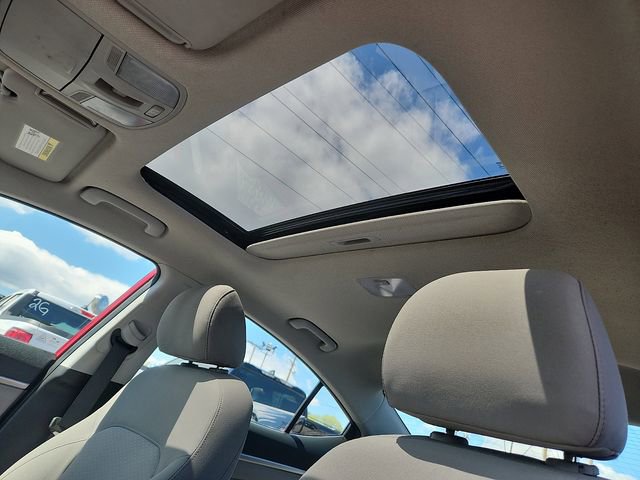 Used 2020 Hyundai Elantra Value Edition image 9