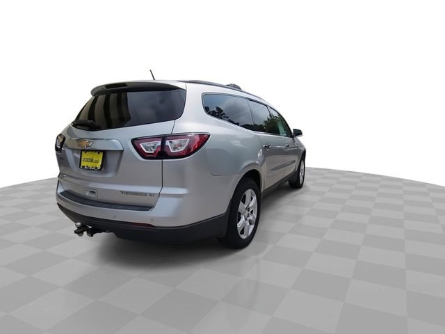 Used 2016 Chevrolet Traverse LT w/ Style and Technology Package FWD image 8