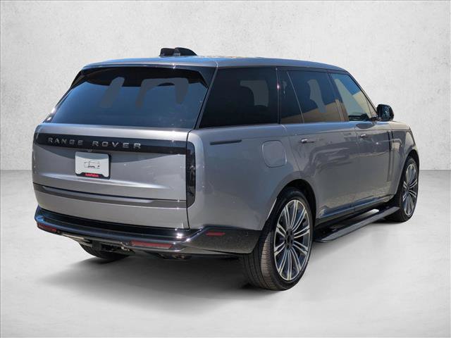 New 2026 Land Rover Range Rover Long Wheelbase SE AWD/4WD image 2