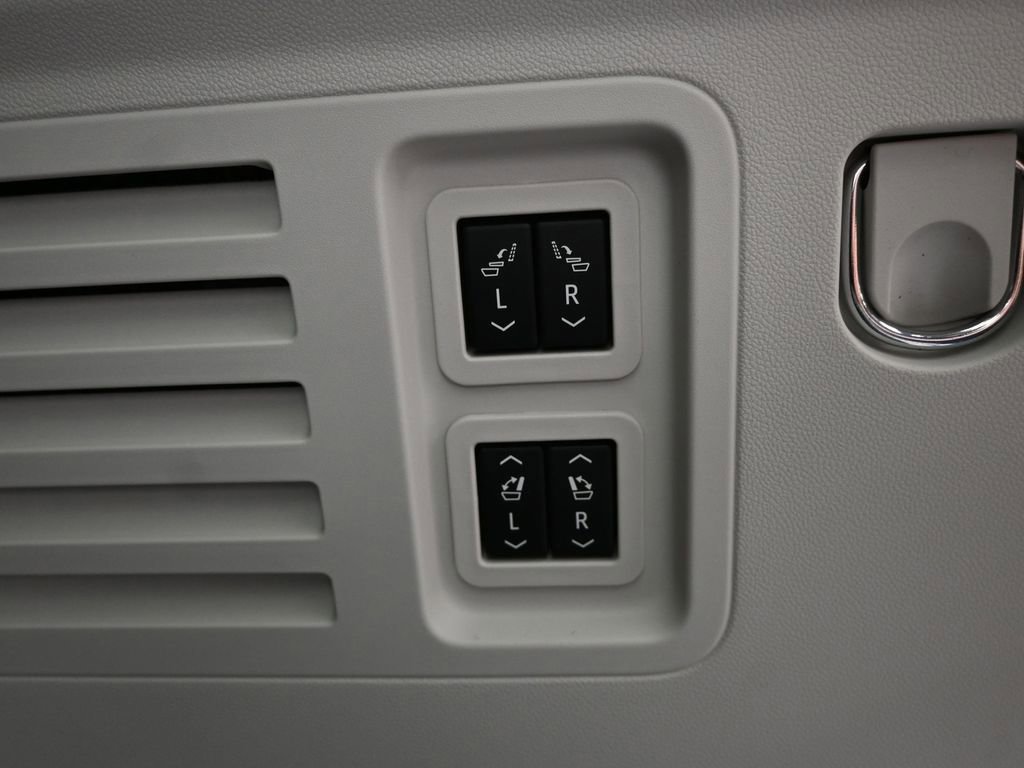 New 2026 Buick Enclave Avenir w/ Super Cruise Package image 11