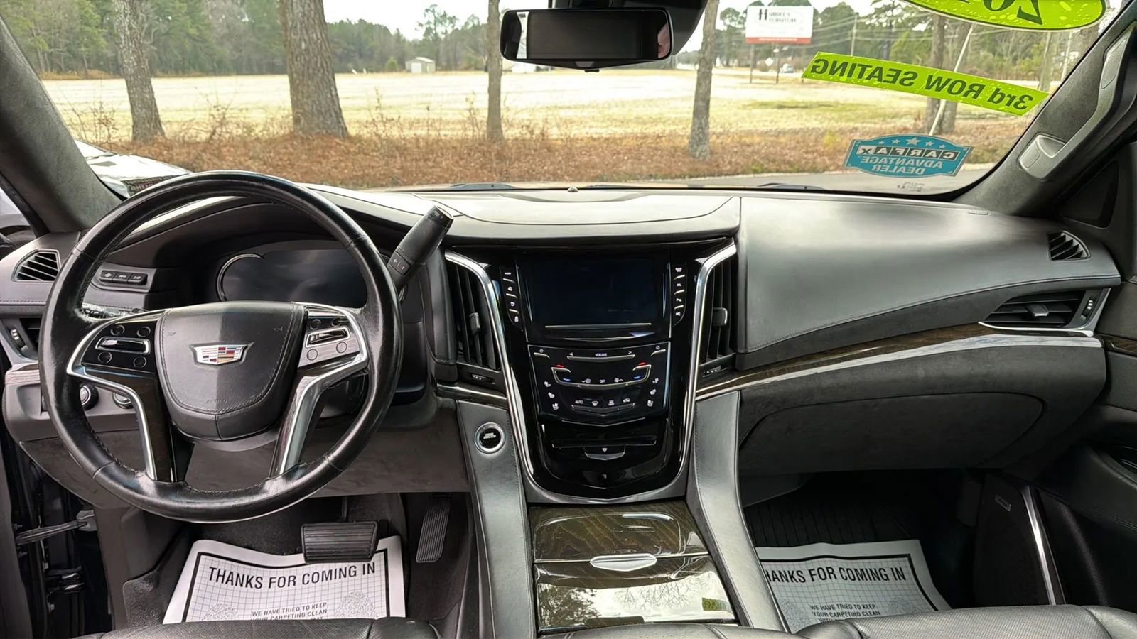 Used 2017 Cadillac Escalade Platinum image 11