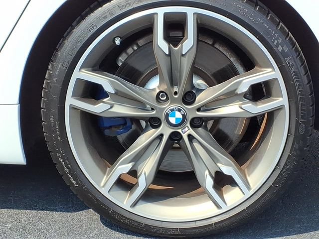 Used 2020 BMW M550i xDrive w/ Executive Package AWD/4WD image 9