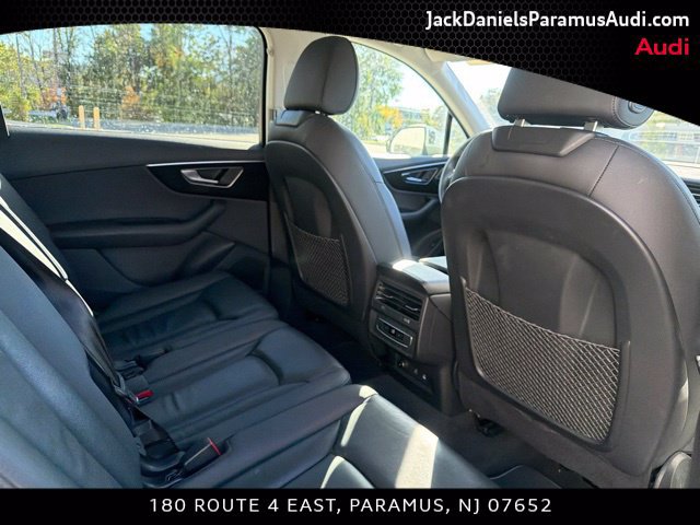 Used 2022 Audi Q7 3.0T Premium Plus w/ Premium Plus Package AWD/4WD image 17